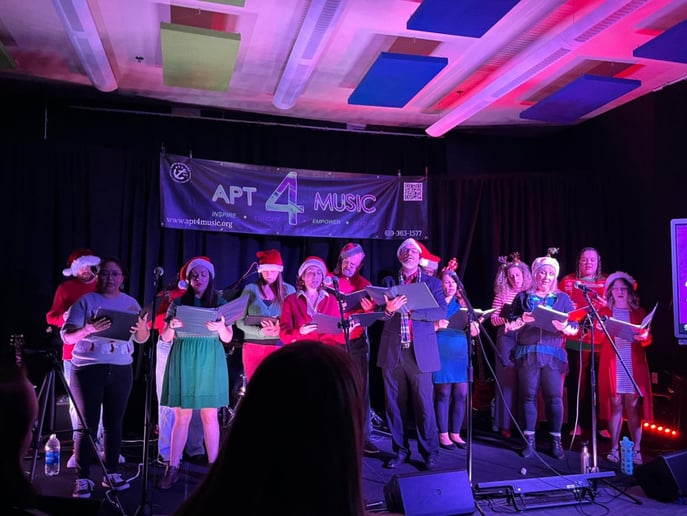 Gallery photo 6 of Santa Sean