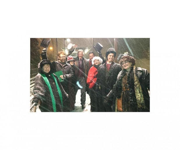 Gallery photo 11 of The Frozen Robins/Mingle with the Kringles