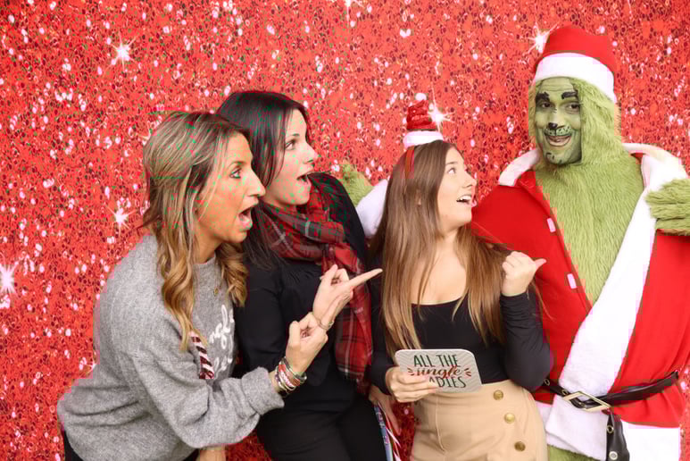 Gallery photo 14 of The Holiday Carolers