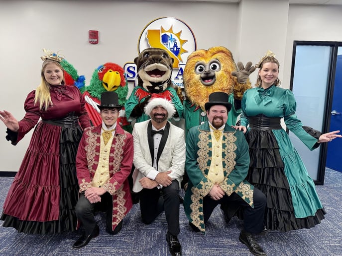 Gallery photo 7 of The Holiday Carolers