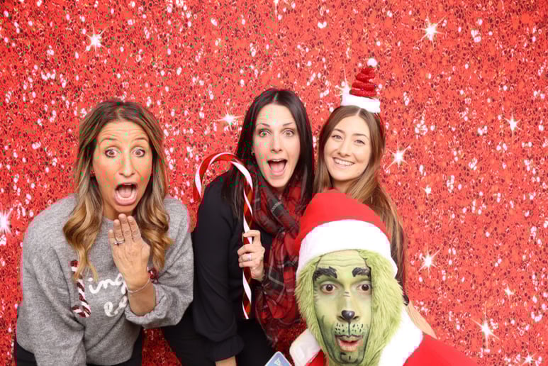 Gallery photo 6 of The Holiday Carolers