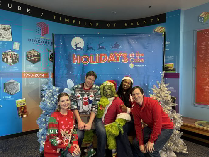 Gallery photo 19 of The Holiday Carolers