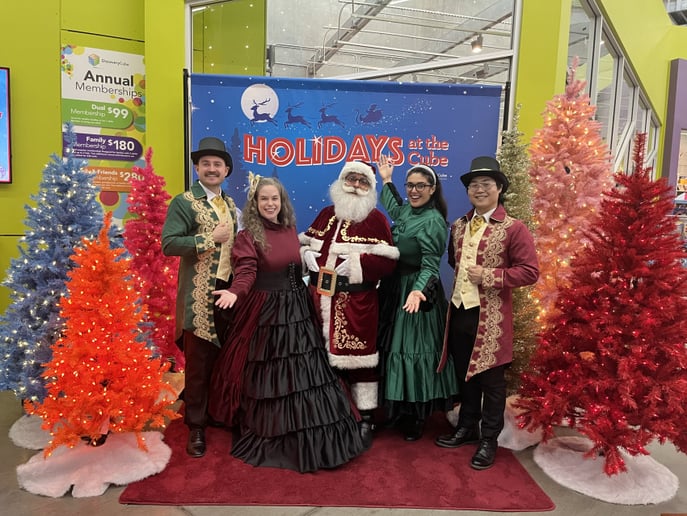 Gallery photo 20 of The Holiday Carolers