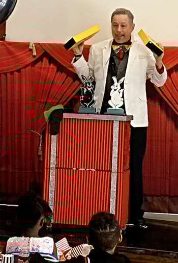 Gallery photo 10 of Hypno-Magician Jeffrey Powers