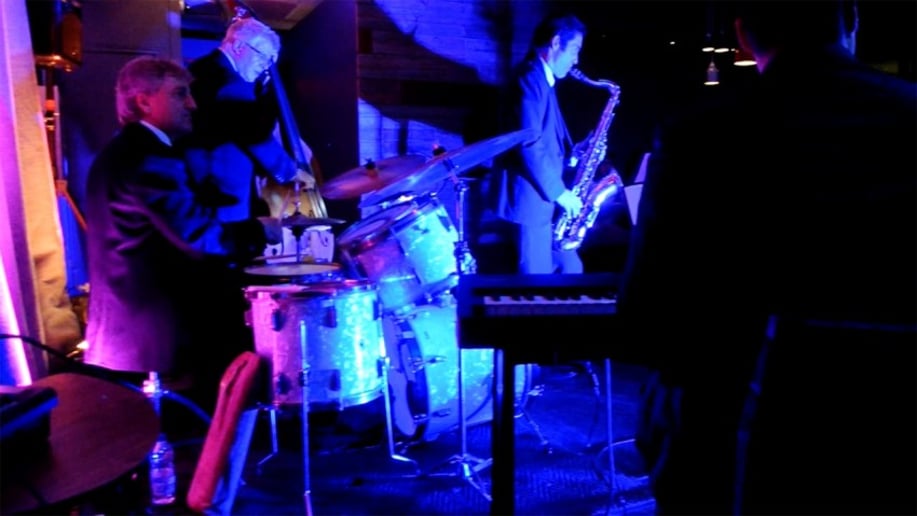 Gallery photo 8 of The Kensie Jazz and Dance Band