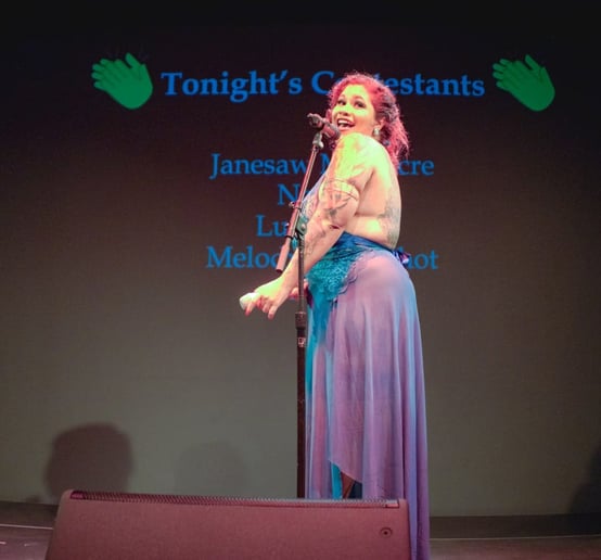 Gallery photo 5 of The Luscious Lil Lady