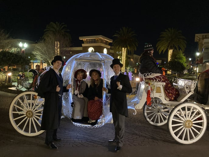 Gallery photo 4 of The Merrie Olde Christmas Carolers Sacramento Area
