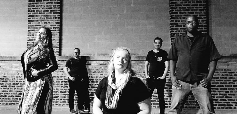 Gallery photo 1 of AM/FM