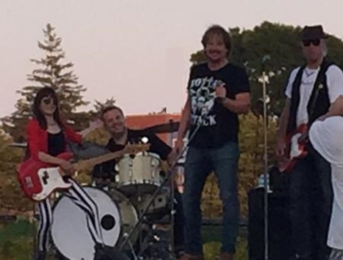 Gallery photo 3 of The Rockoholics