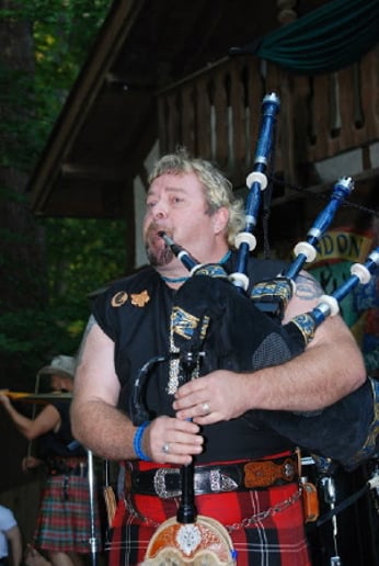 Gallery photo 8 of The Rogues