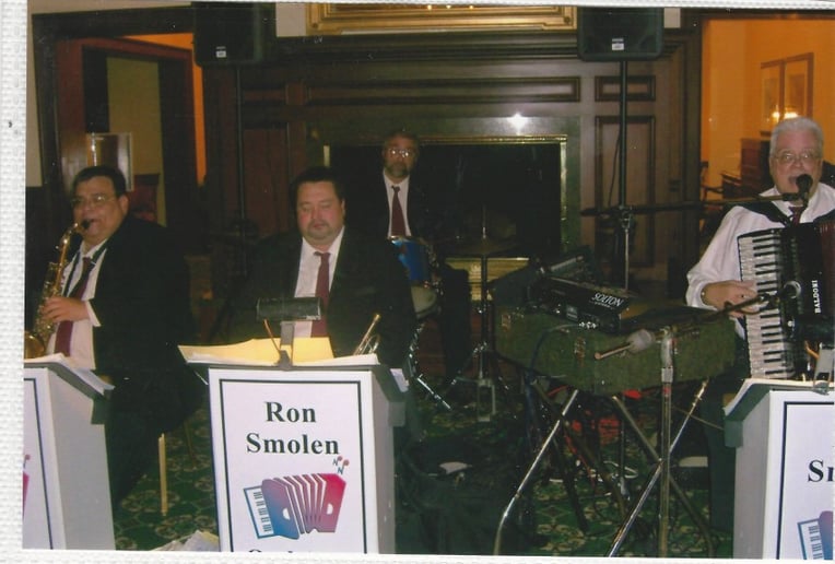 Gallery photo 9 of The Ron Smolen Big Band / Orchestra