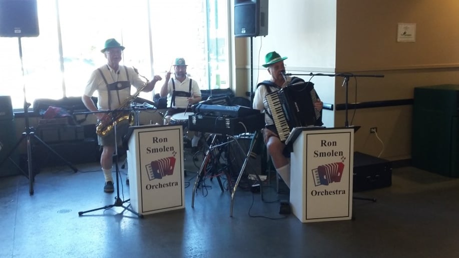 Gallery photo 10 of The Ron Smolen Big Band / Orchestra