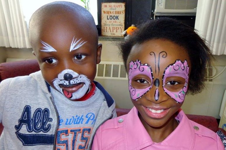 Gallery photo 1 of The Smiling Face Painter