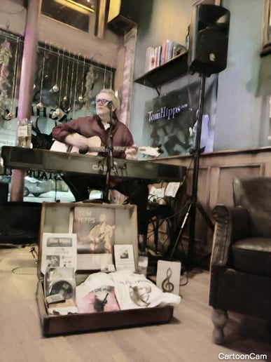 Gallery photo 8 of The Tom Hipps Show