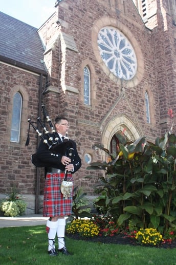 Gallery photo 4 of The Wedding Piper