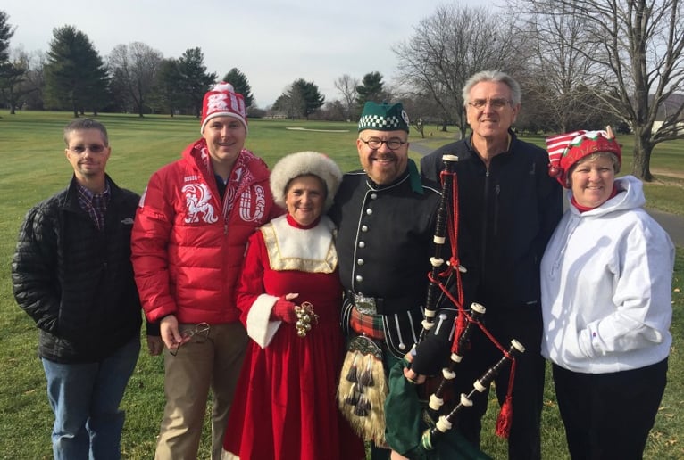 Gallery photo 15 of Thom Moore, The Happy Bagpiper