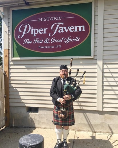 Gallery photo 75 of Thom Moore, The Happy Bagpiper