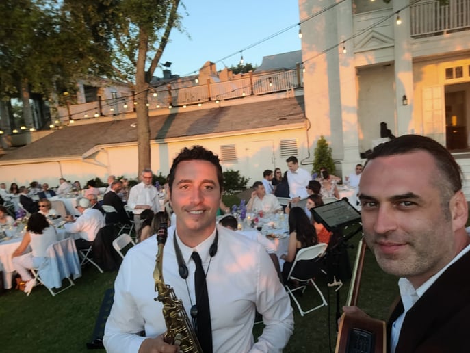 Gallery photo 12 of Tie The Knot Music