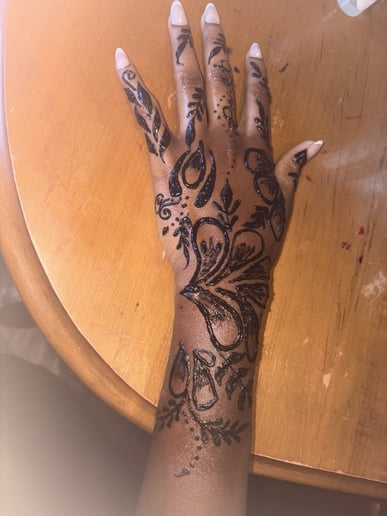 Gallery photo 5 of Tola Beauty