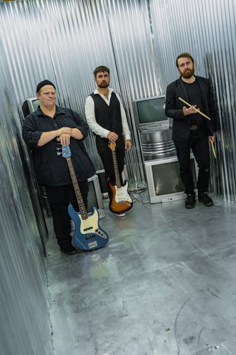 Gallery photo 2 of Tommy Drinkard & the Remedy