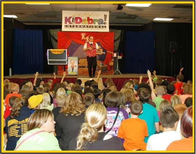 Gallery photo 2 of Tommy James Magic Shows