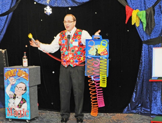 Gallery photo 4 of Tommy James Magic Shows