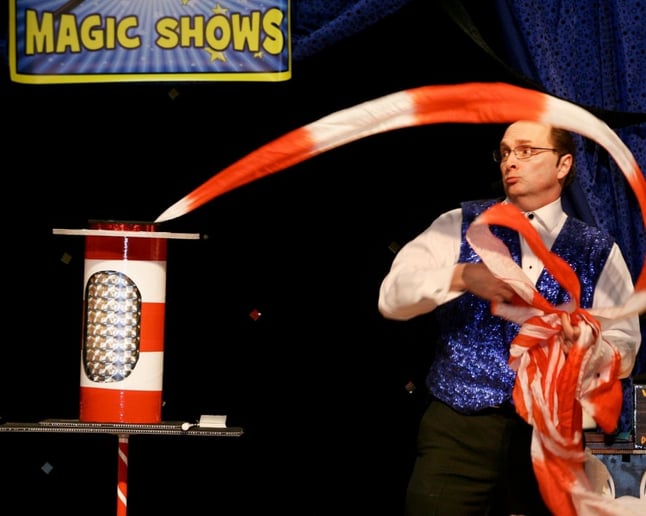 Gallery photo 6 of Tommy James Magic Shows
