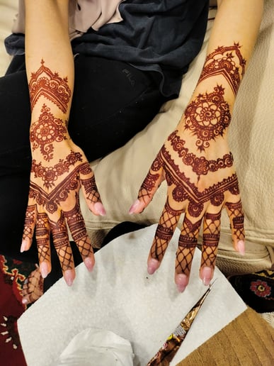 Gallery photo 9 of Touch of Henna by: Anam 