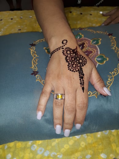 Gallery photo 9 of Trasori Mehndi