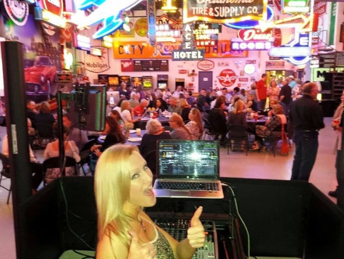 Gallery photo 8 of Tulsa Karaoke DJ Nights