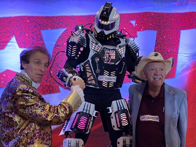 Gallery photo 8 of Mega Robot