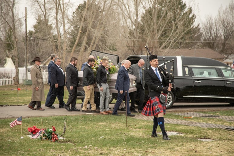 Gallery photo 17 of Utah Bagpiper - Johnny Miner