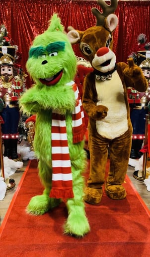 Gallery photo 7 of Las Vegas Santa Claus