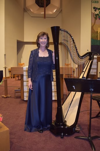 Gallery photo 1 of Vicki Smith, Harpist, Pianist, Organist