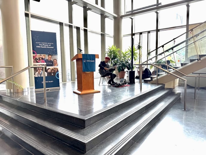 Gallery photo 8 of Vita Guitar