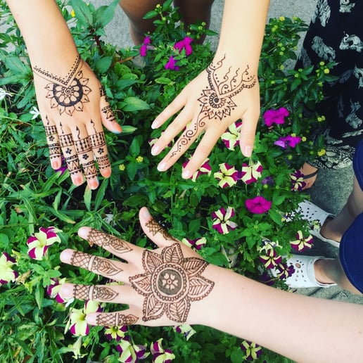 Gallery photo 9 of Warwick Henna