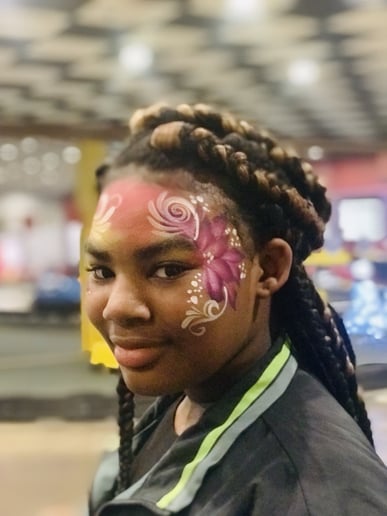 Gallery photo 8 of Sunsational Face Painting and Balloon Twisting