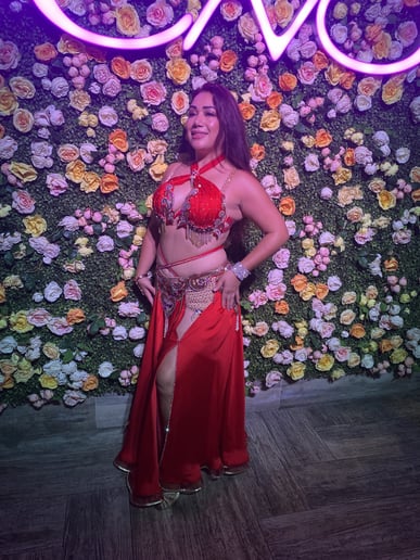 Gallery photo 3 of Yasmine