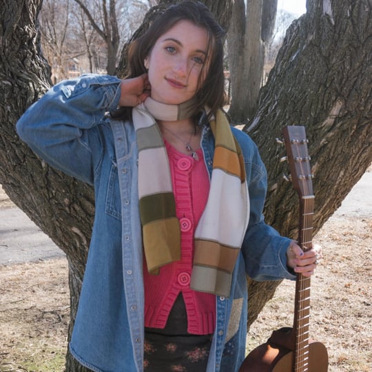 Audrie Jones; Singer/guitarist - Singing Guitarist / Acoustic Band in Carolina, PR