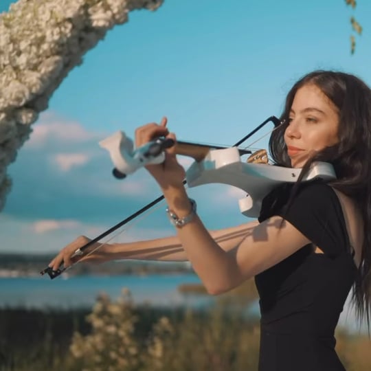 Hania Violoniste - Violinist / Wedding Entertainment in Montreal, QC
