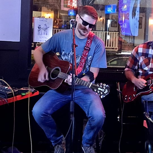 Patrick Tecklenburg - Singing Guitarist in Cedar Rapids, IA