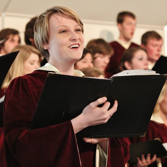 Lili Rothschild, Lyric Mezzo-Soprano  - Classical Singer in Lansing, MI