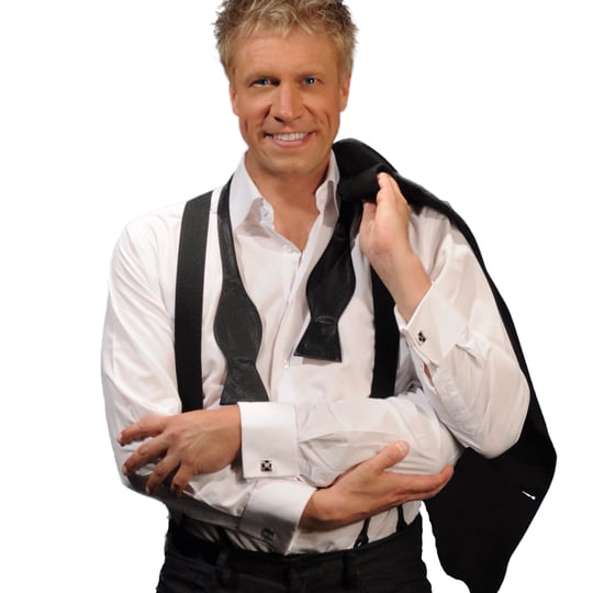 Aaron Radatz Magical Entertainer - Corporate Magician / Comedy Magician in Branson, MO