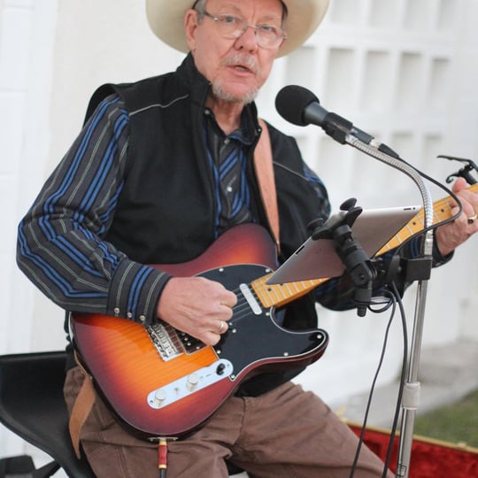 Red Amos Classic Country - Guitarist / Wedding Musicians in Corpus Christi, TX