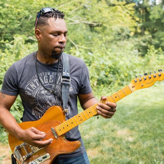 Reji Marc - Singing Guitarist in Auburn, WA