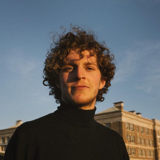 Kip James - Singing Guitarist in Toronto, ON