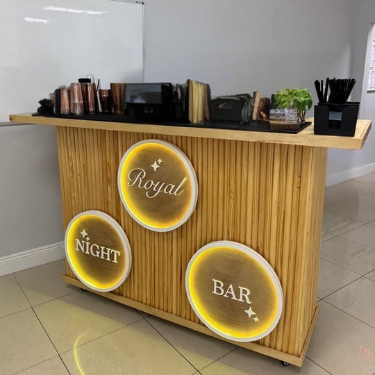 Bartender and Service Bar - Bartender in Miami, FL