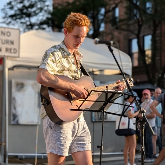 Isaac Roughton - Singing Guitarist in Ann Arbor, MI