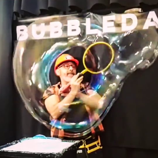Bubbledad Bubble Shows - Bubble Entertainment / Family Entertainment in Astoria, NY