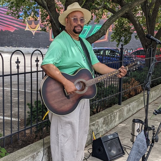 Alex Benoit Music - Singing Guitarist / Wedding Musicians in Cincinnati, OH